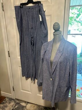 Reitmans Blue linen blend  Blazer and Pants Set